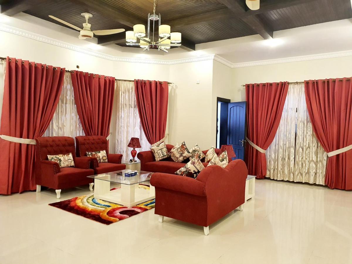 Royal Villa F-10/2 Islamabad Exterior foto