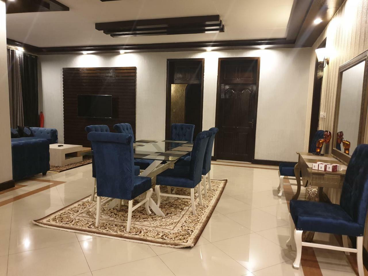 Royal Villa F-10/2 Islamabad Exterior foto